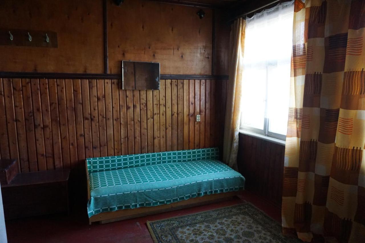Pilskalnu Hostelis Kuldīga Kültér fotó