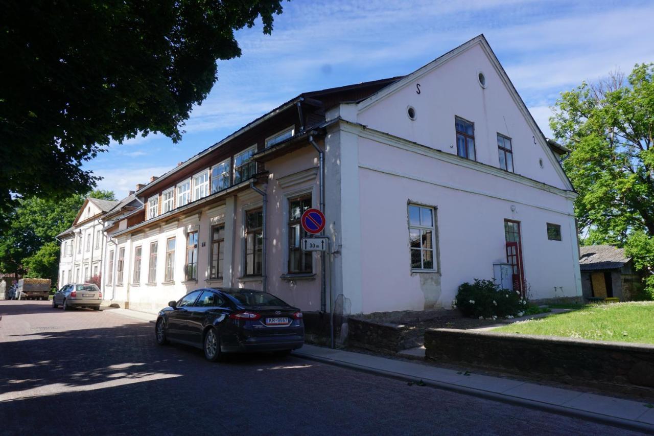 Pilskalnu Hostelis Kuldīga Kültér fotó